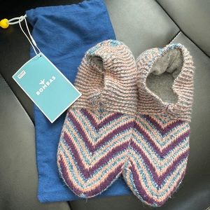 NWT Bombas slippers